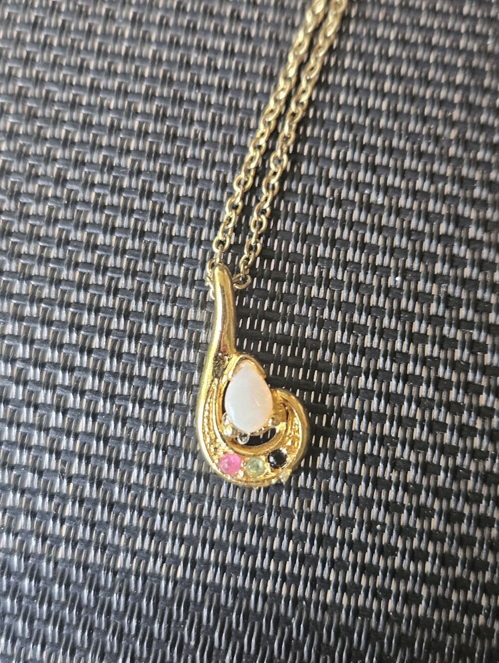 Vintage Van Doran Gold Plated Metal Necklace